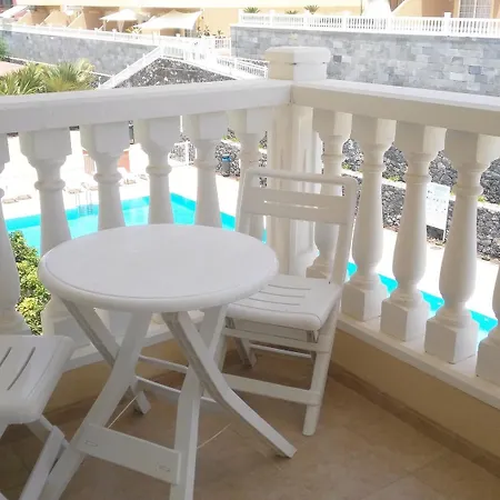 With 2 Bedrooms In Palm-mar, With Pool Access, Balcony And W Arona (Tenerife)
